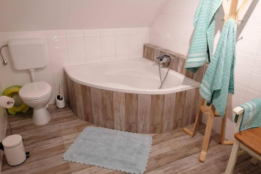 Kúpeľňa v ubytovaní Éva Háza Nyugalom/Pihenés/Relax