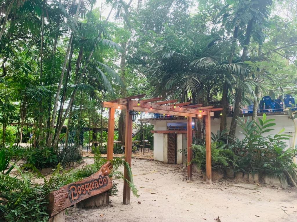  ReservAmazon Forest Hotel