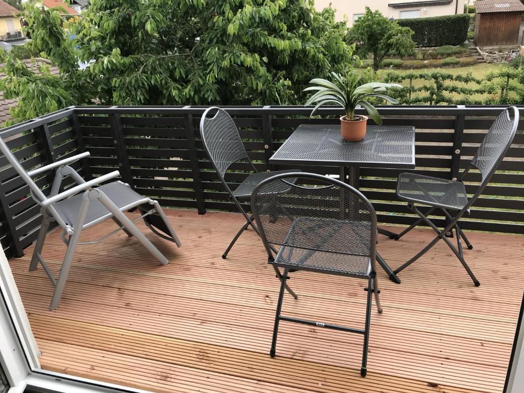 Balkón nebo terasa v ubytování Ferienwohnungen Scheuring 1.OG