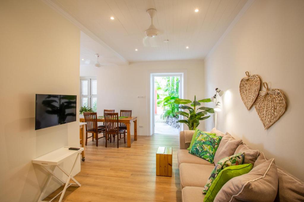 Curaçao Gardens - Premium Geräumige 2-Zimmer-Wohnung Im Erdgeschoss