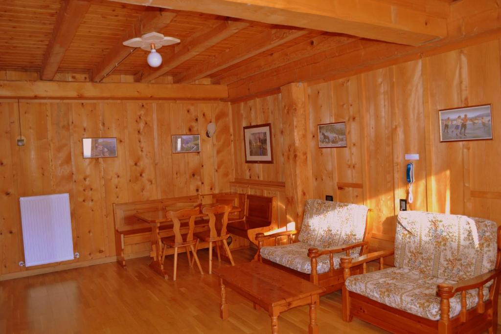 Posezení v ubytování Albergo Rendola