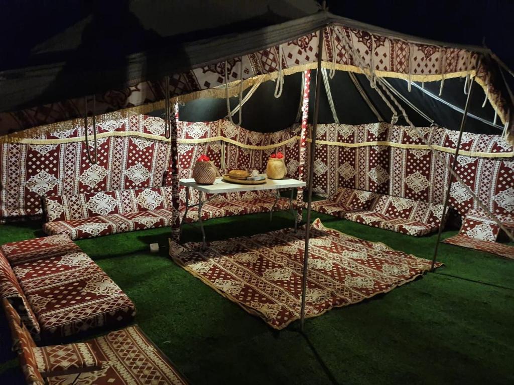 Fotografie z fotogalerie ubytování Crescent Desert Private Camp v destinaci Shāhiq