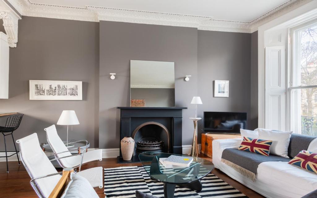The Notting Hill Escape - Modern & Bright 2Bdr Flat With Balcony