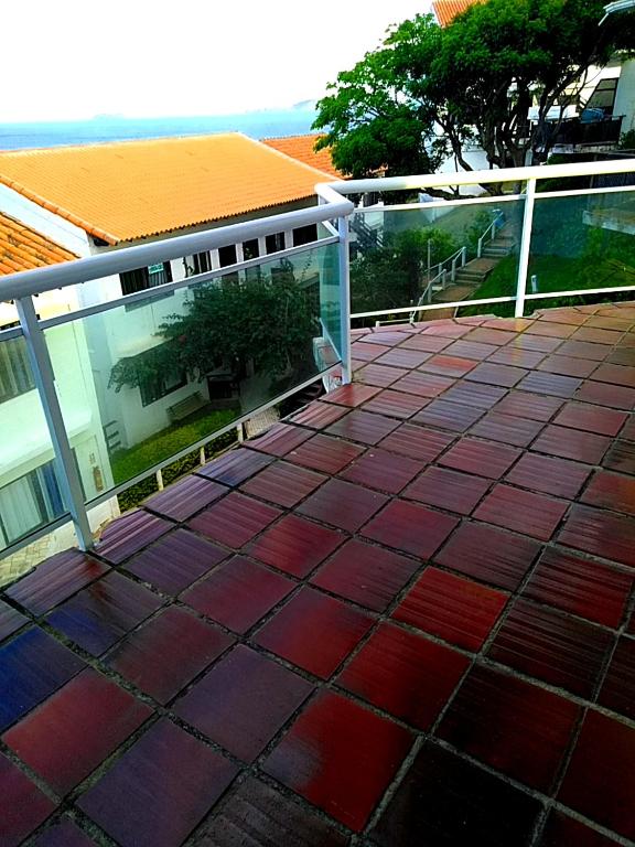  EXELENTE FLAT NA PRAIA.