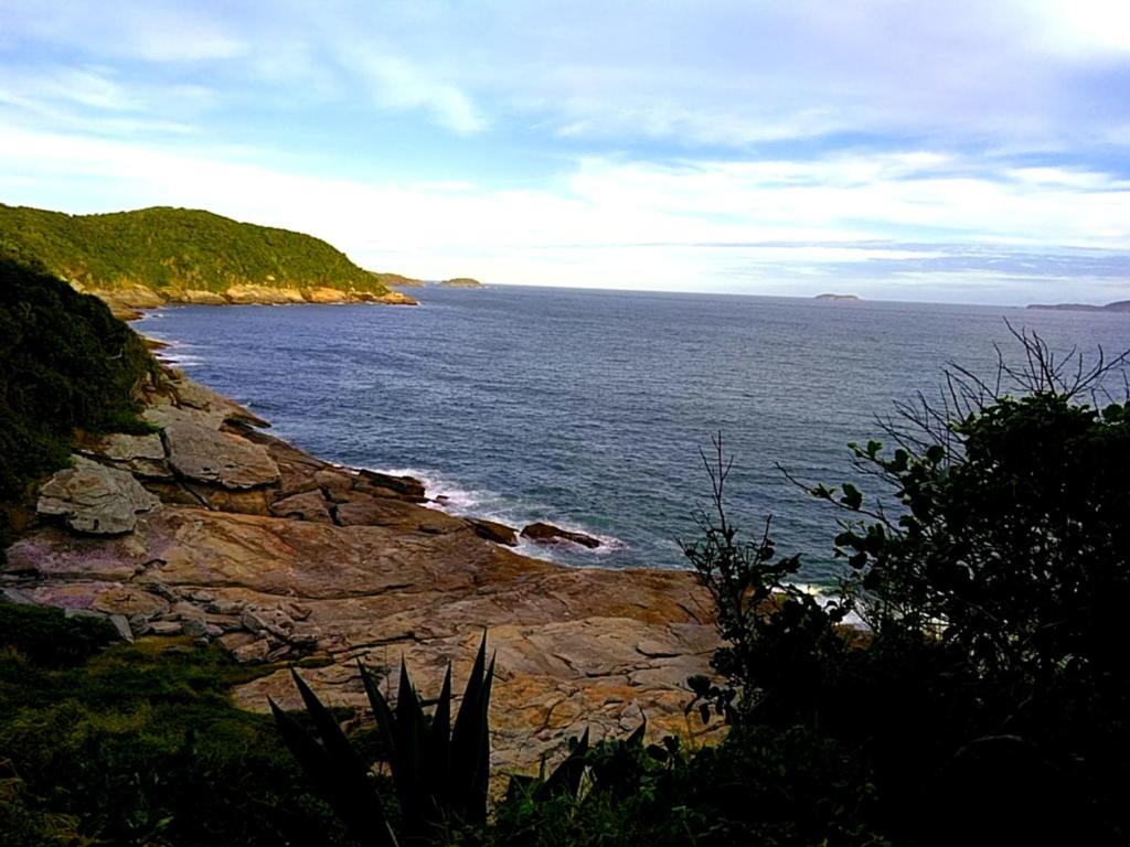  EXELENTE FLAT NA PRAIA.