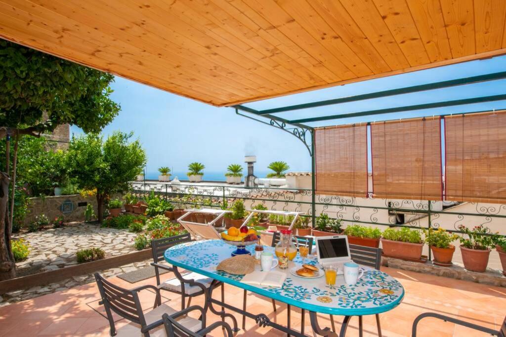 Il giardino dei limoni italokat is kínál