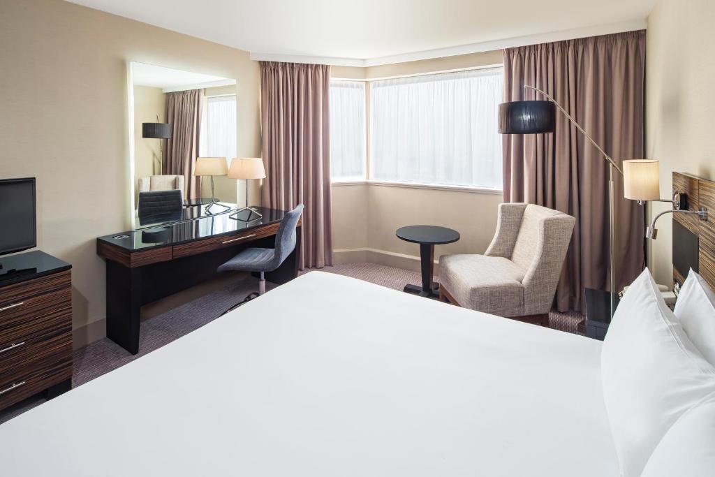 Crowne Plaza Glasgow by IHG - Resim 28