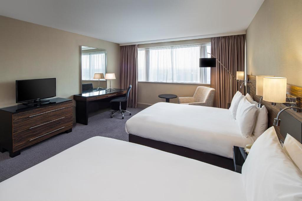 Crowne Plaza Glasgow by IHG - 高级双人间，带有两张双人床和河景
