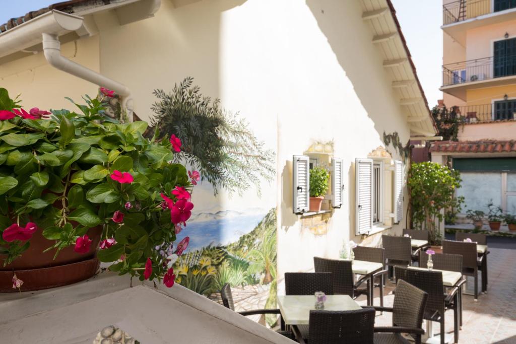 Balkón nebo terasa v ubytování Bella Vista Beach Hotel