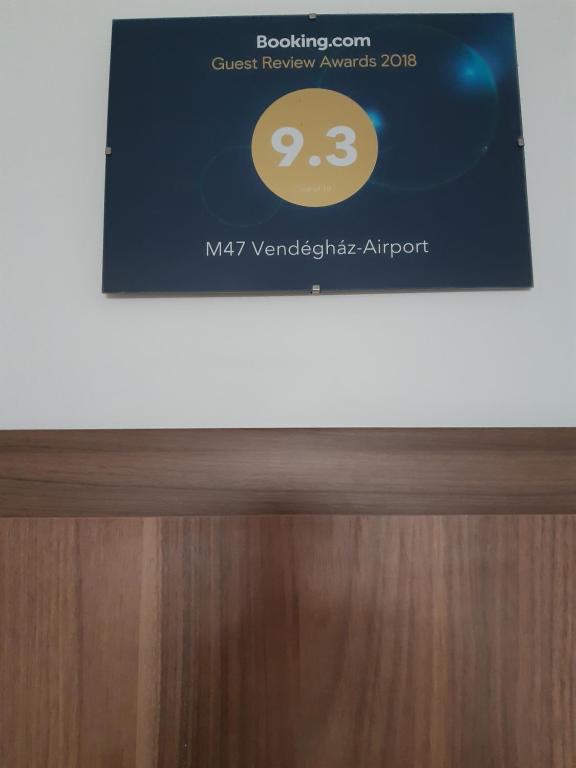 Certyfikat, podpis lub inny dokument wystawiony w obiekcie M47 Vendégház-Airport