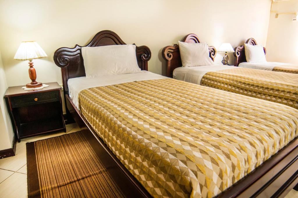 Hotel El Auca - Triple Room