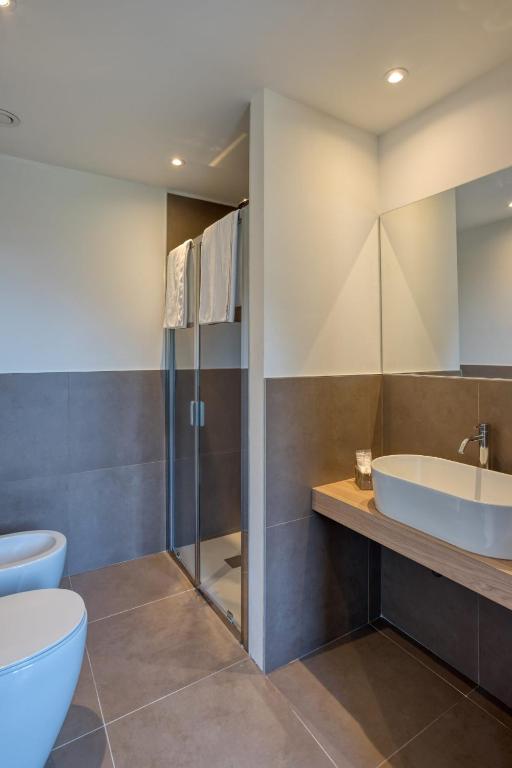 Koupelna v ubytování Barambana Rooms