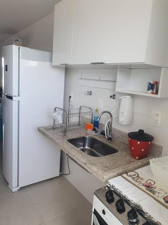  apartamento porto smeralda- guarajuba -na beira da praia