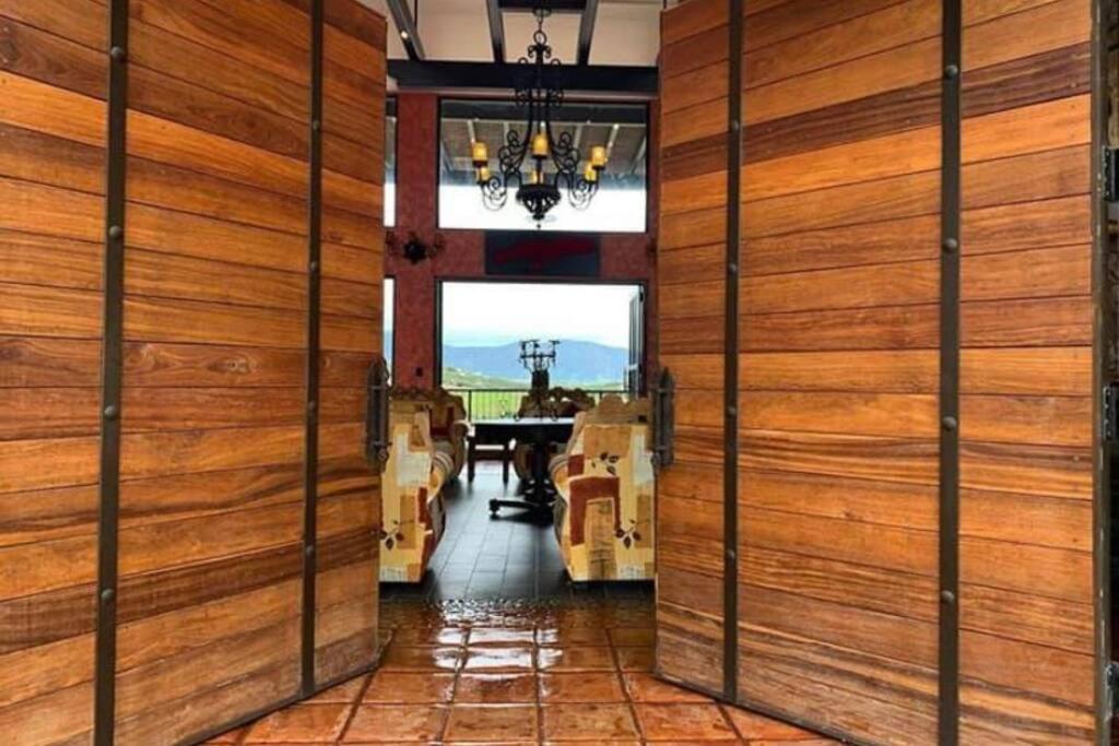 Casa H
