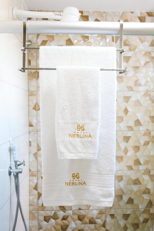  Hotel Neblina