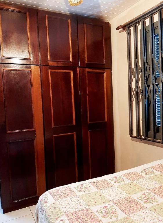  Confortável - 8 Quartos - 300m do mar - Wi-Fi - Localizada em Pontal do Paraná - Leblon