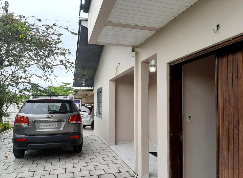  Confortável - 8 Quartos - 300m do mar - Wi-Fi - Localizada em Pontal do Paraná - Leblon