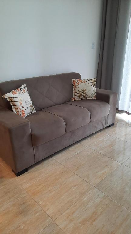 Posezení v ubytování Apartamento mobiliado com varanda no centro de paulo afonso