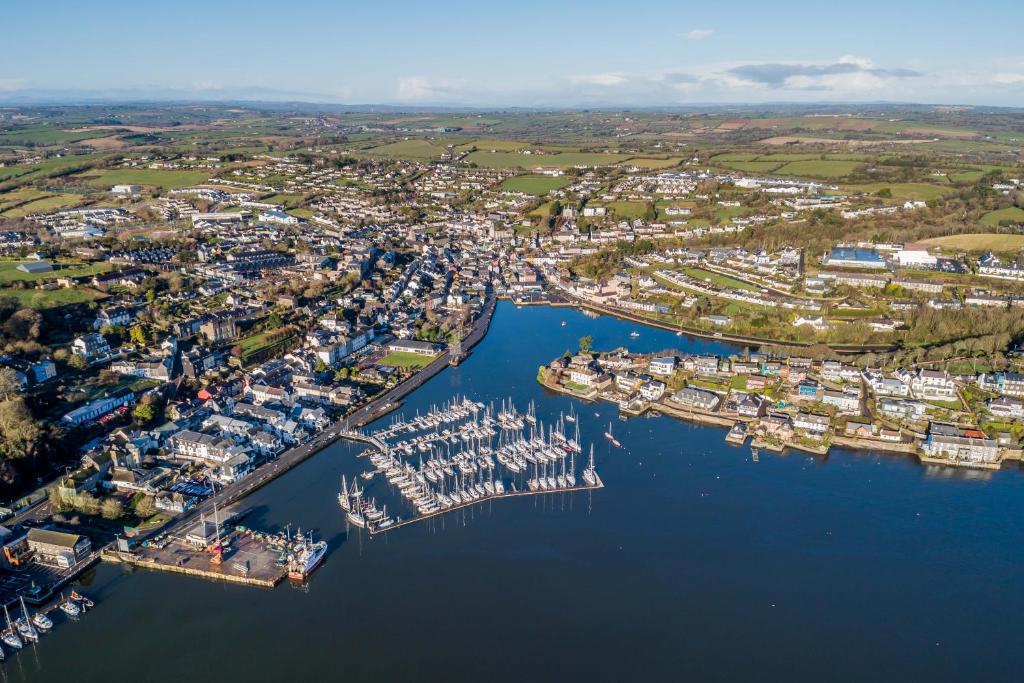 The Town House,Kinsale,Exquisite holiday homes, sleeps 16