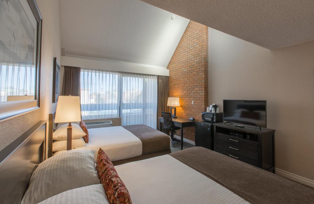 The Embassy Inn - Resim 24