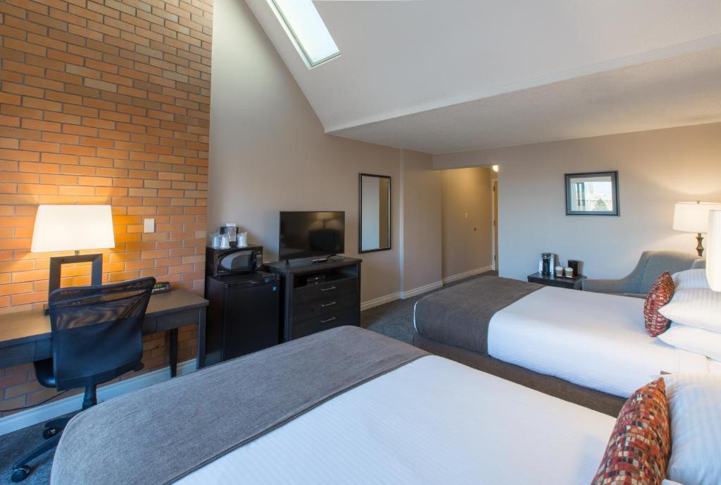 The Embassy Inn - Resim 29