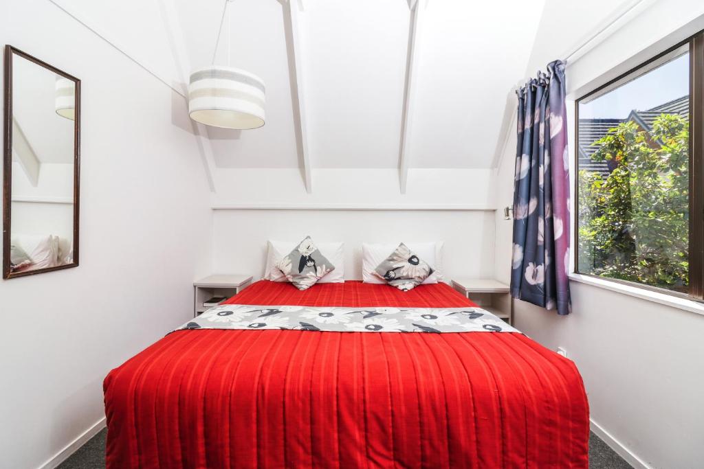 
Deluxe One Bedroom Suite
