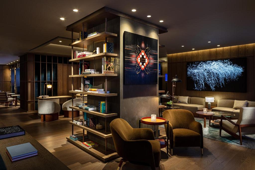 A seating area at The Hari Hong Kong