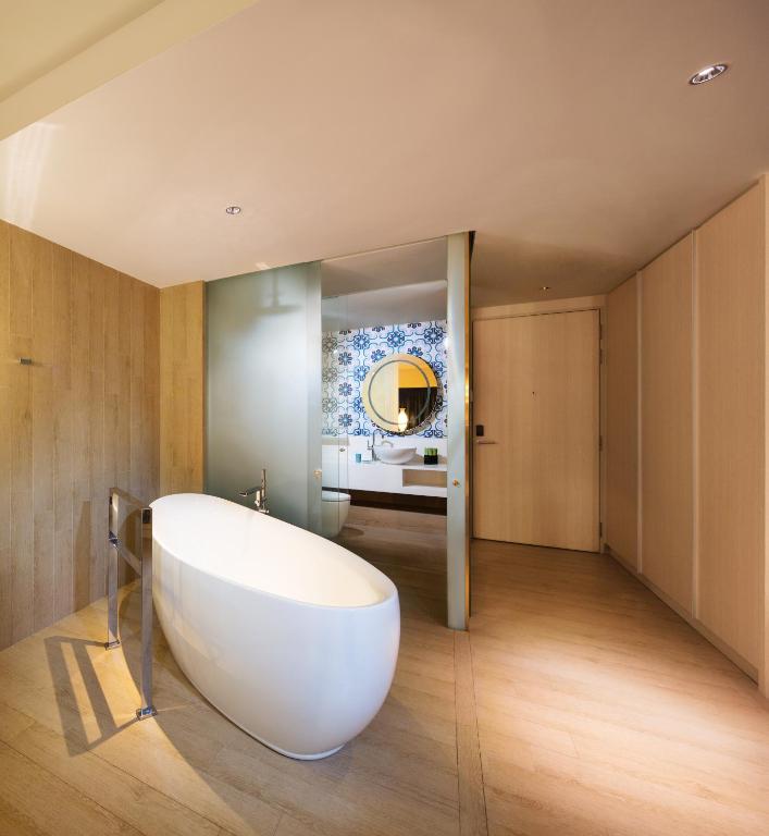 Village Hotel Katong by Far East Hospitality photo