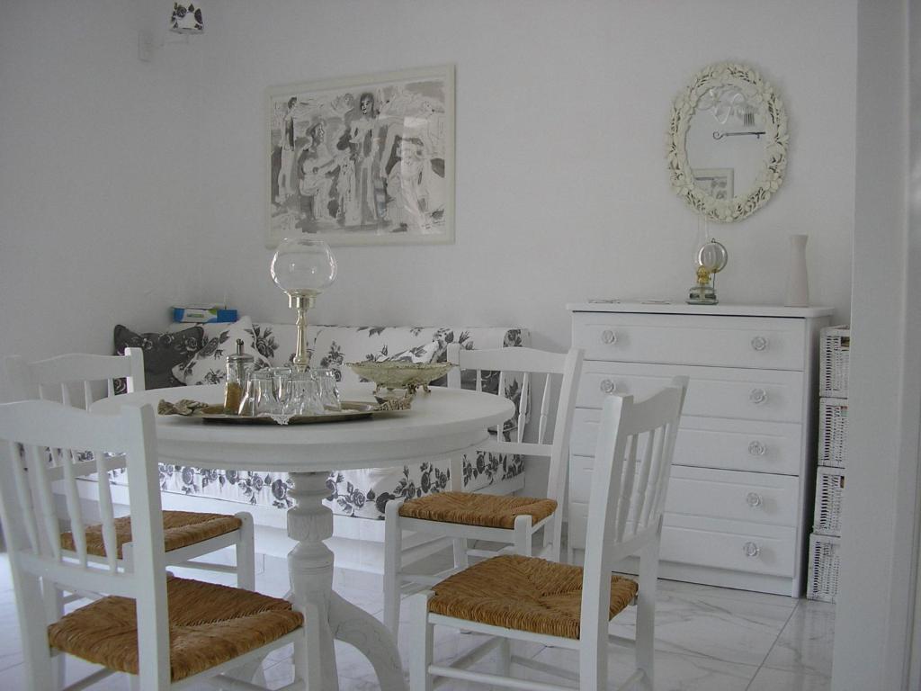 Zdjęcie z galerii obiektu Villa Sunrise w mieście Hydra