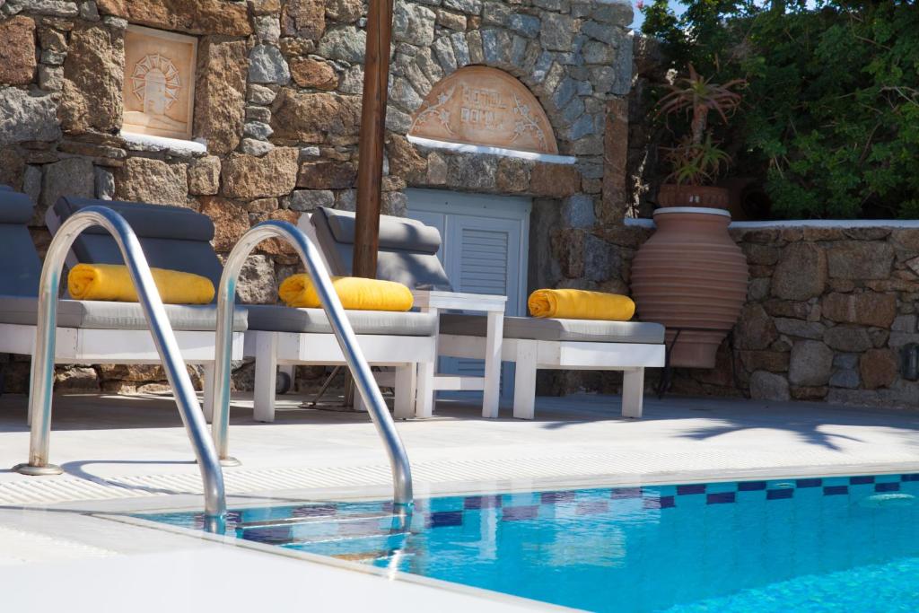 Bazén v ubytování Domna Hotel nebo v jeho okolí