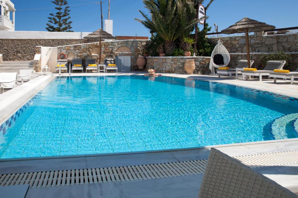 Bazén v ubytování Domna Hotel nebo v jeho okolí