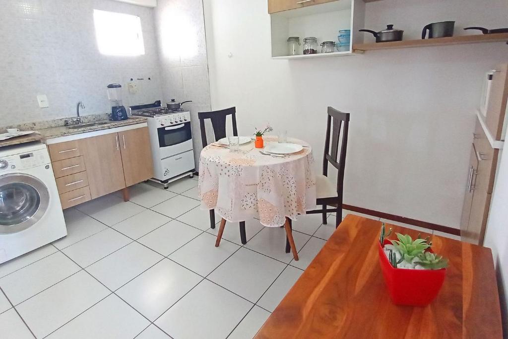  Ponta Negra em flat com vista e localização privilegiada por Carpediem