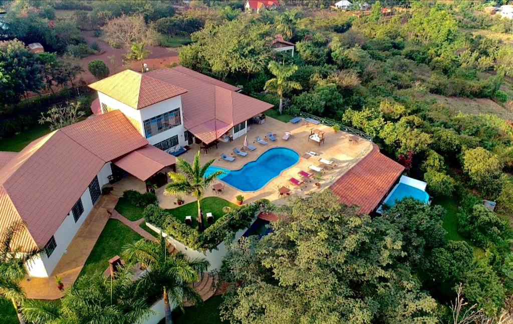 Bazén v ubytování Pink Flamingo Boutique Hotel nebo v jeho okolí