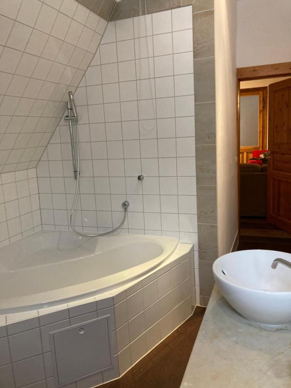 Koupelna v ubytování Auberge Tabarz Inselsberg