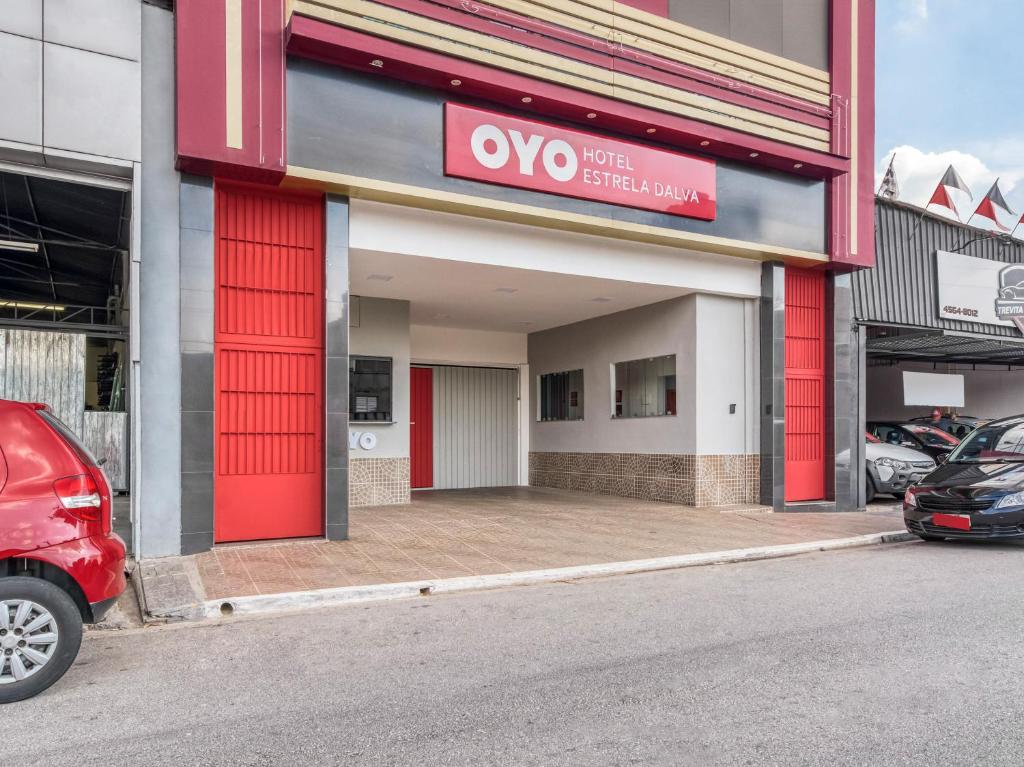  OYO Estrela Dalva