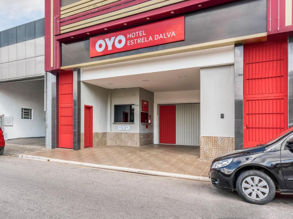  OYO Estrela Dalva