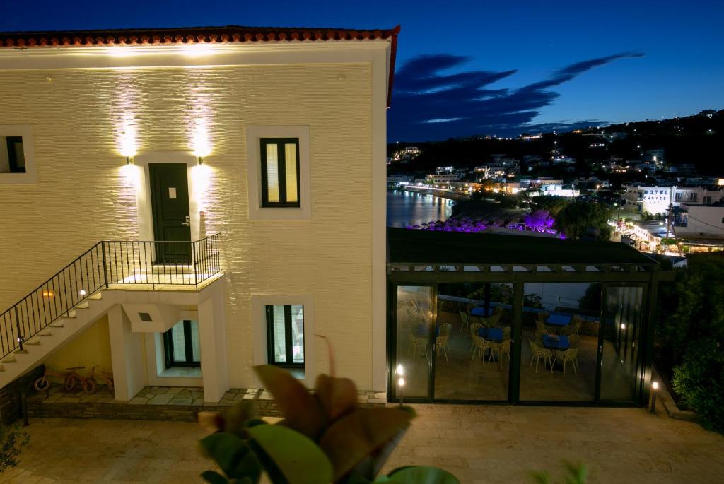 Krinos Suites Andros