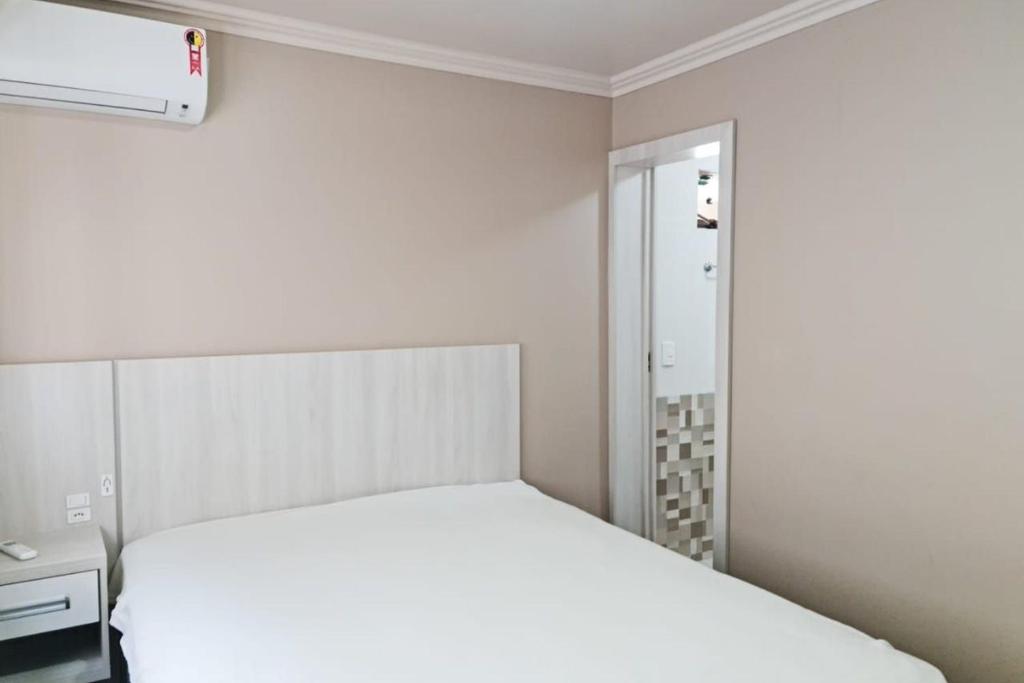 APARTAMENTO a 100 METROS DA RUA COBERTA 4 QUARTOS VISTA PARA A BORGES  APARTAMENTO a 100 METROS DA RUA COBERTA 4 QUARTOS VISTA PARA A BORGES