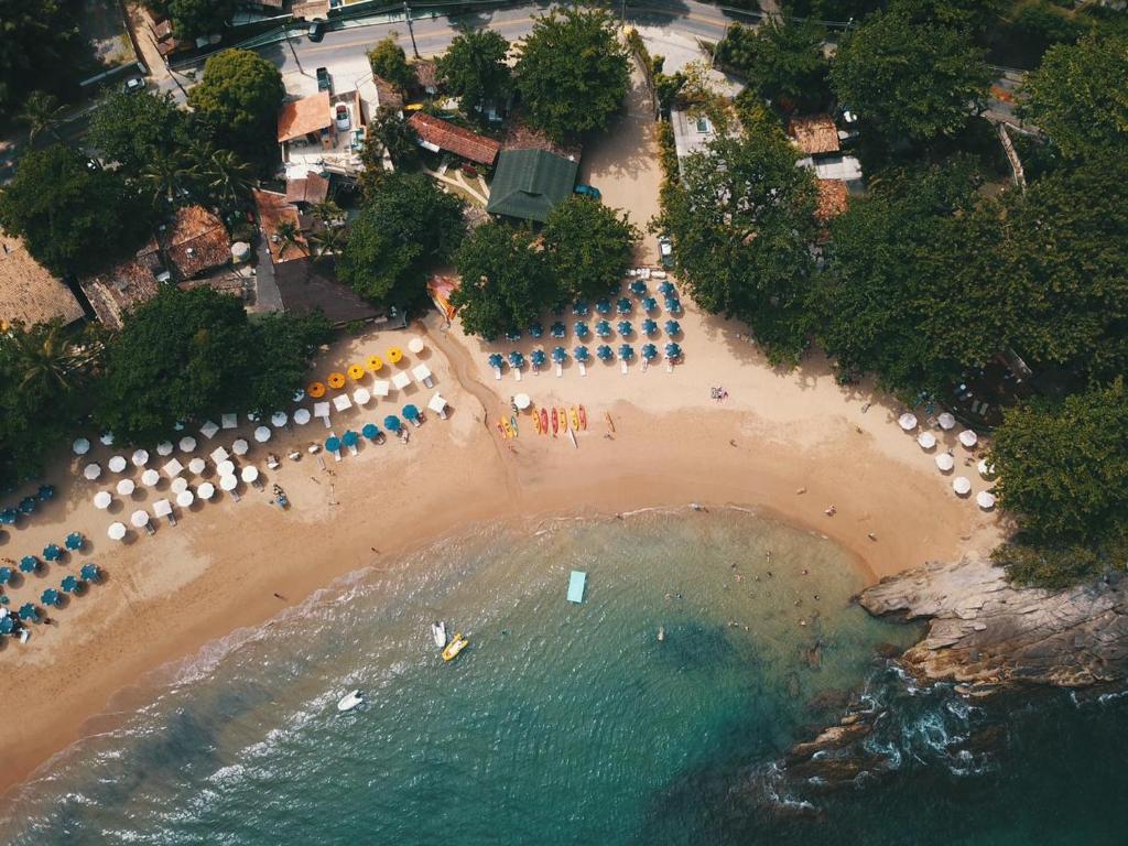  BANGALÔ NO CONDOMINIO YACAMIM PRAIA DO CURRAL ILHABELA