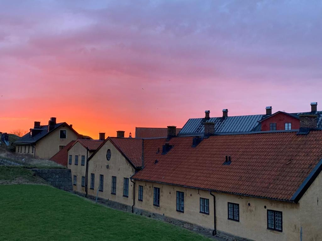 Východ nebo západ slunce při pohledu z bed and breakfast nebo okolí