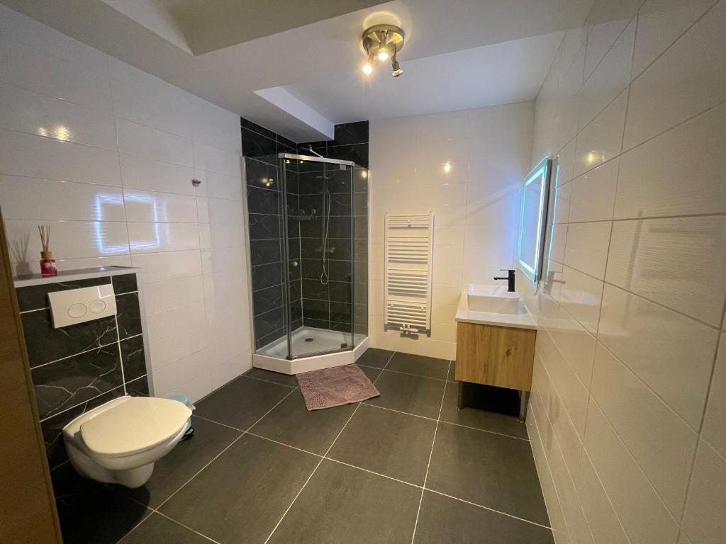 Gîtes Sax 2 - Deluxe Double Room With Shower