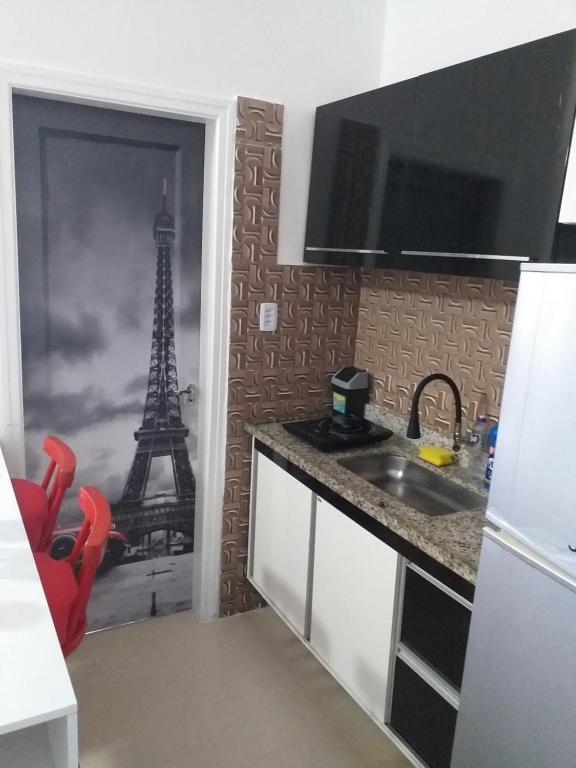  ap studio pé na areia na Guilhermina praia grande