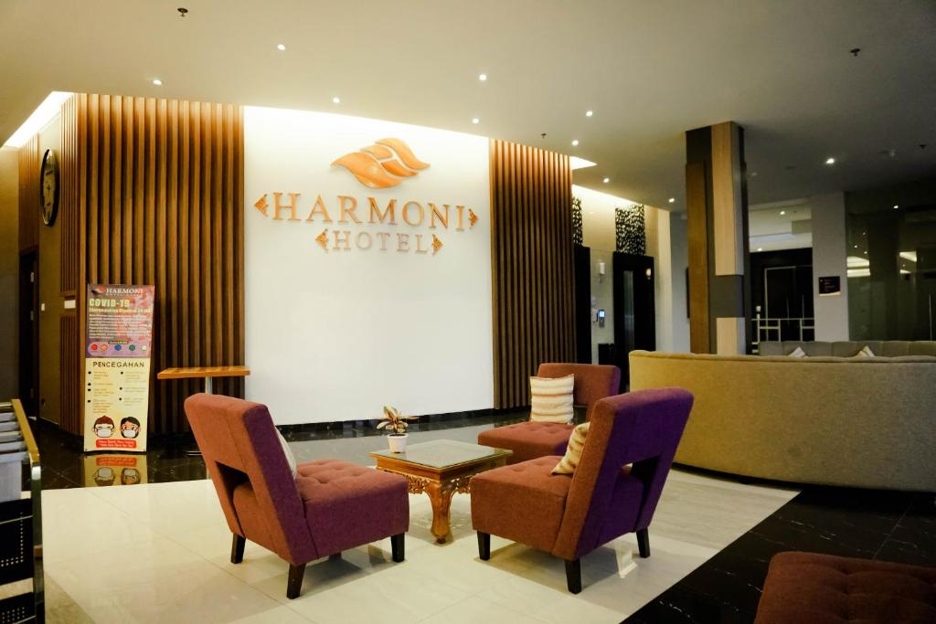 Posezení v ubytování Harmoni Hotel Garut