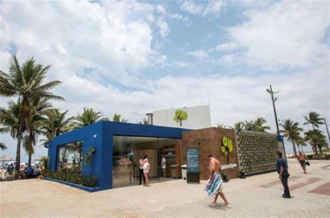  ap studio pé na areia na Guilhermina praia grande