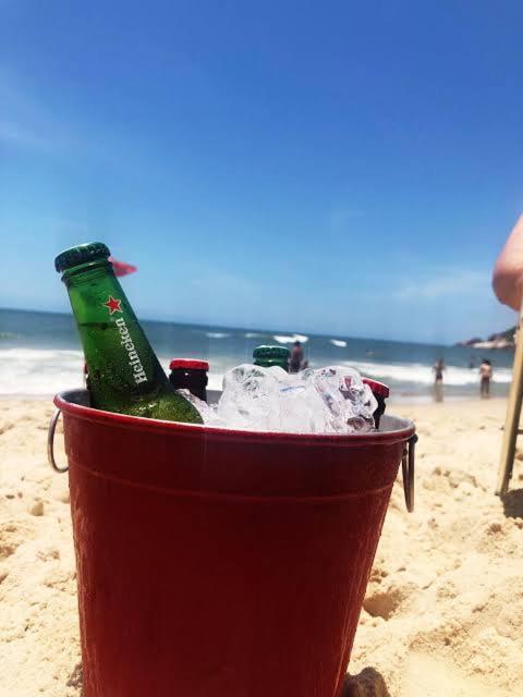  ap studio pé na areia na Guilhermina praia grande