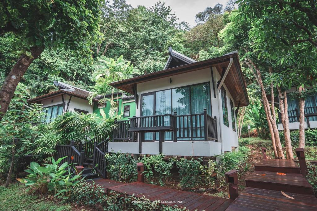 Numsai Khaosuay Resort - 11