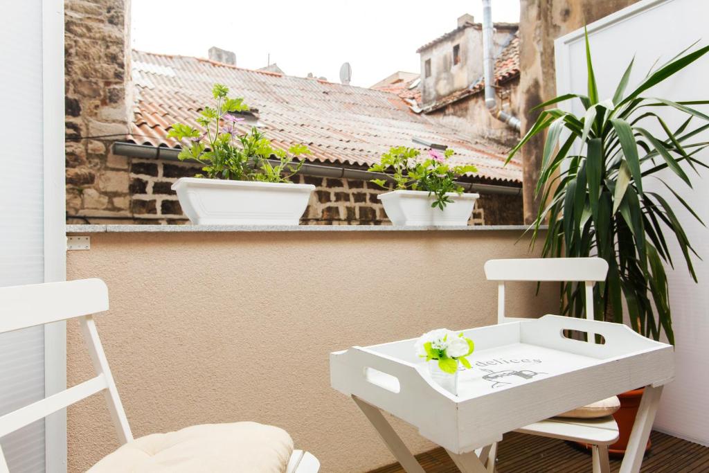 Balkón alebo terasa v ubytovaní Prior Suites Split