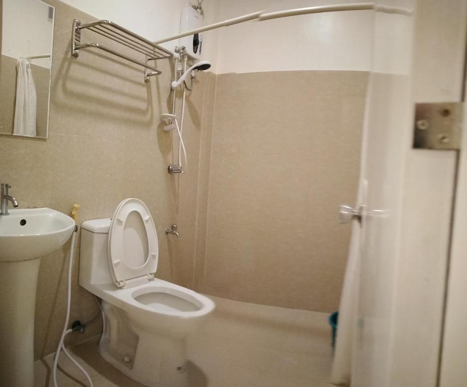 Koupelna v ubytování Thirdys Tourist Inn