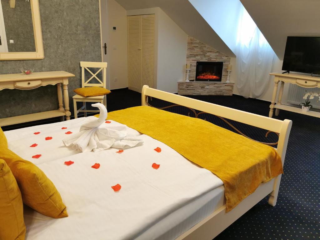 Select House - Deluxe Room (2 Adults + 1 Child)
