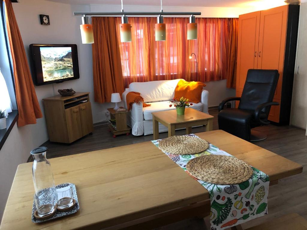 TV a/nebo společenská místnost v ubytování Cresta di Saas